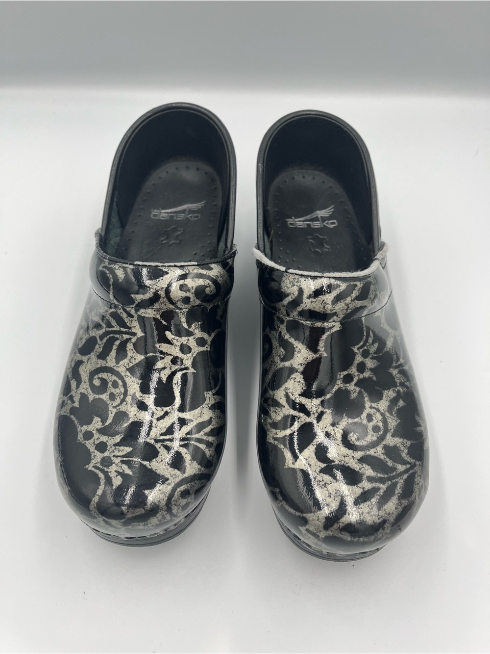 Black Silver Floral Tooled Clogs Women’s Slip On Comfort Work Shoes EU 38